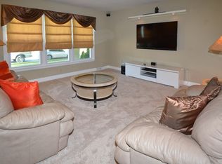 724 Elmtree Ln, Claymont, DE 19703