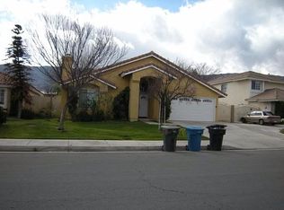 19455 Sweetwood Ln, Lake Elsinore, CA 92530