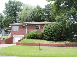 905 9th St S, Massillon, OH 44647