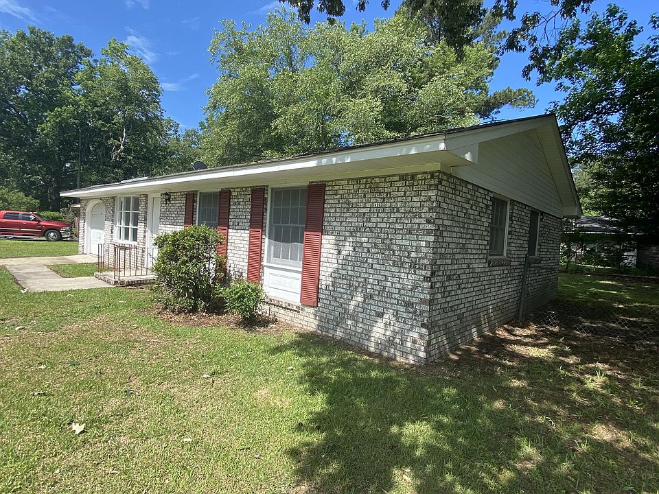 1st image of 107 Greenhurt Ave