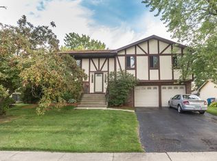 1775 Nautilus Ln, Hanover Park, IL 60133