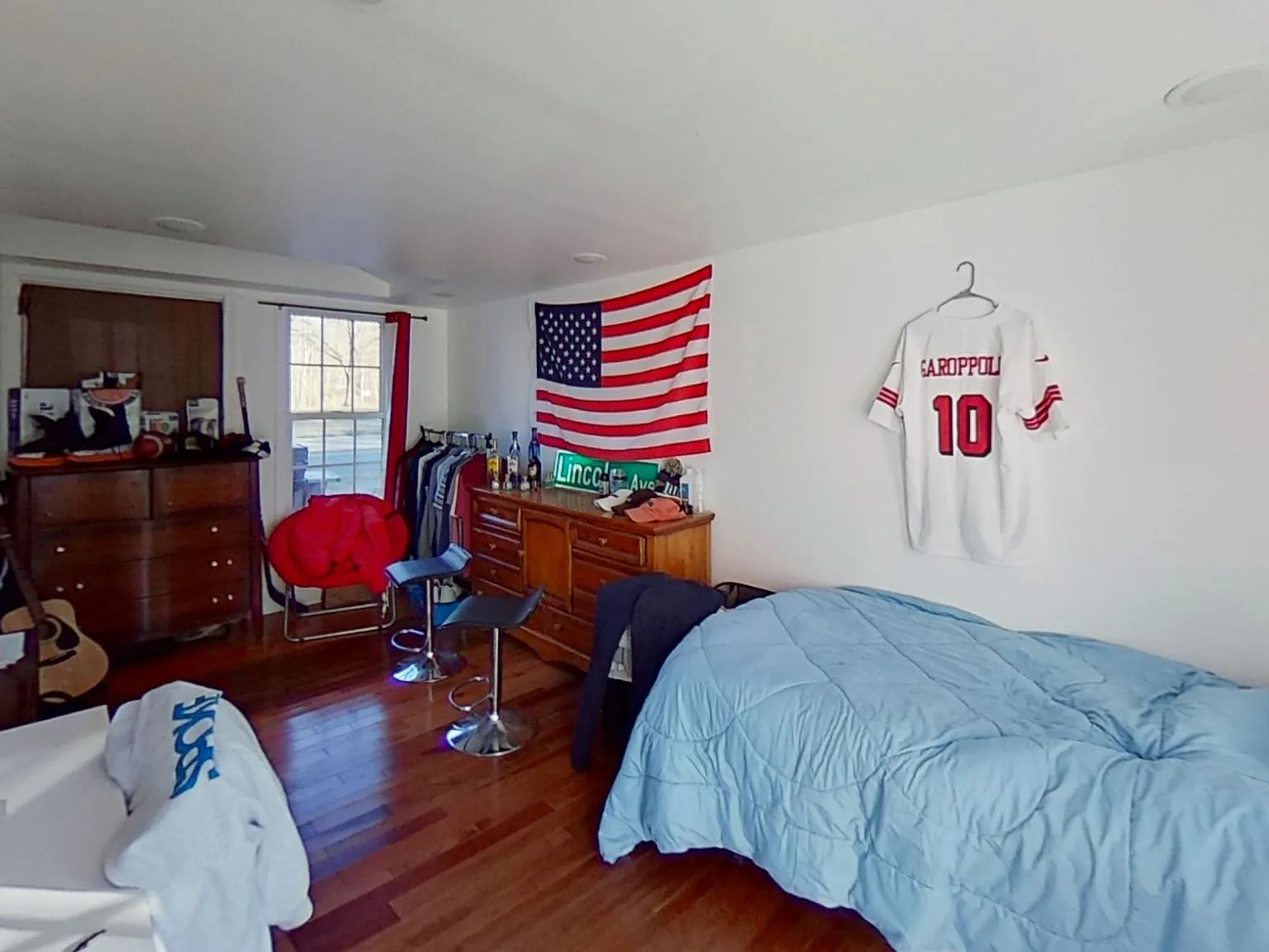 4 bed, 1.5 bath, $2,800 — Photo 3