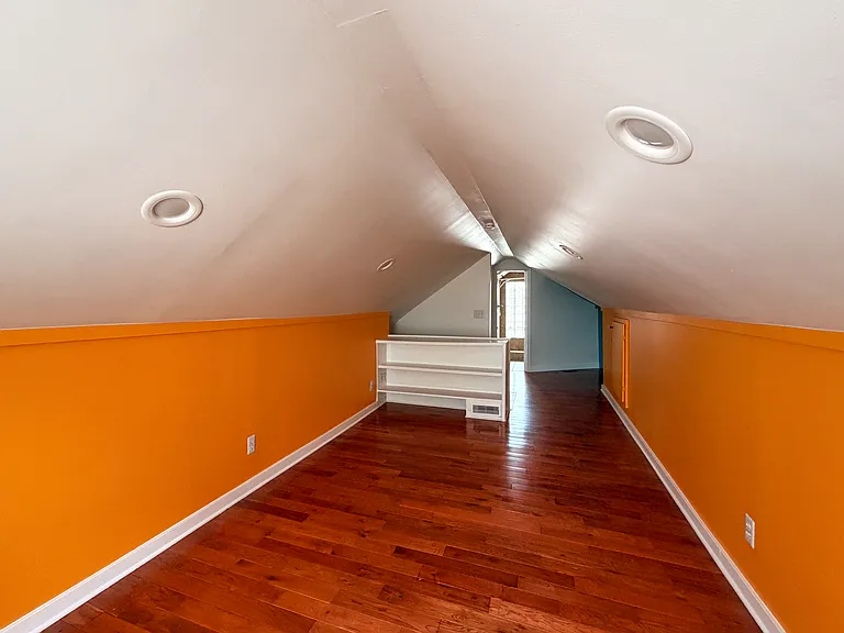 543 Stevenson St — Photo 28