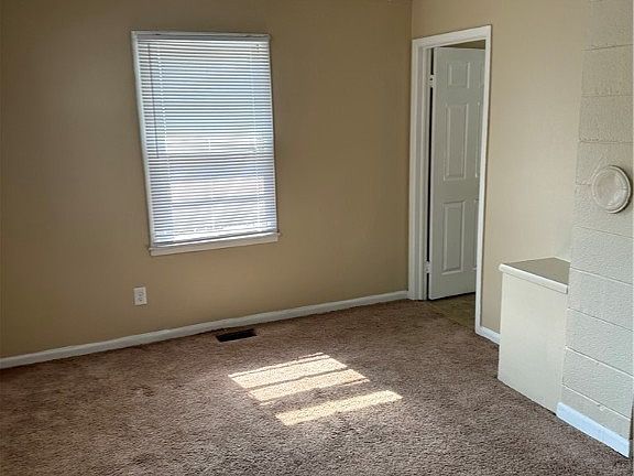 4th image of 200 Post Ave #2