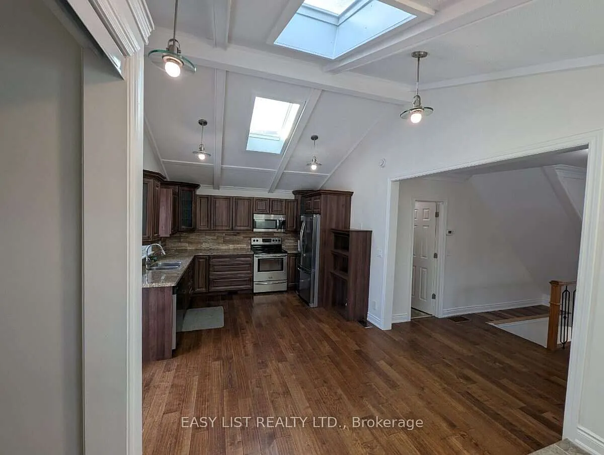 3 bed, $3,395 — Photo 4