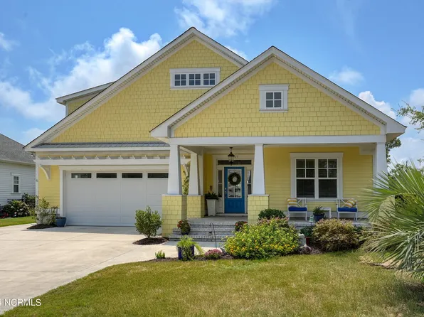 1027 Softwind Way, Southport, NC 28461