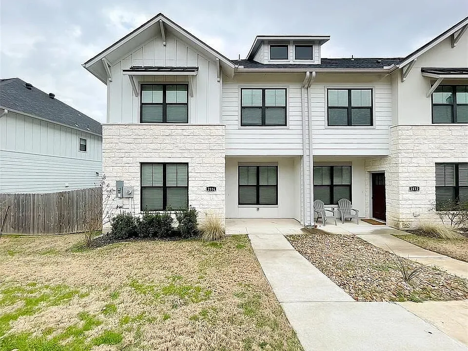 2114 Crescent Pointe Pkwy