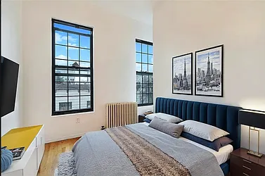 95 North Seventh Street, #4R