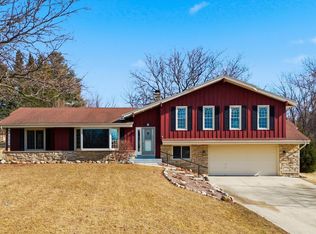 3238 Hawthorne LANE, Hartford, WI 53027