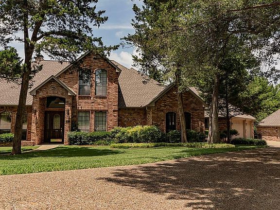 2nd image of 803 Hidden Creek Ct
