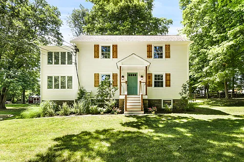 4 Quaker Rd #A Photo 1