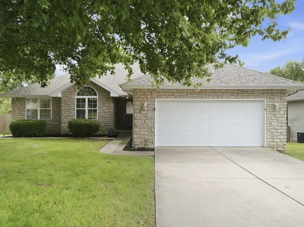 5710 S Wedgewood Avenue, Springfield, MO 65810