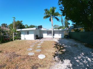 1720 Lavue Ave, Lake Worth, FL 33460