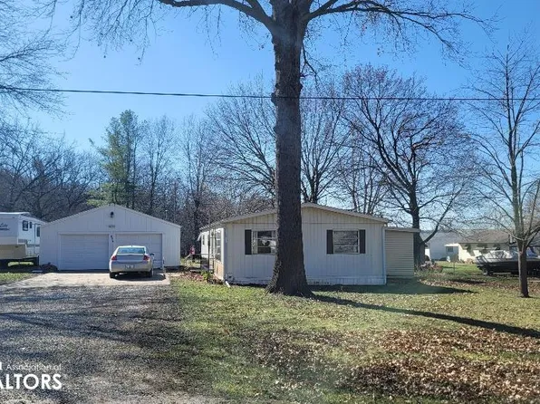 904 Main St, Eddyville, IA 52553