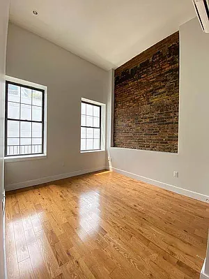 Rented by Zjama Realty Corp | media 7