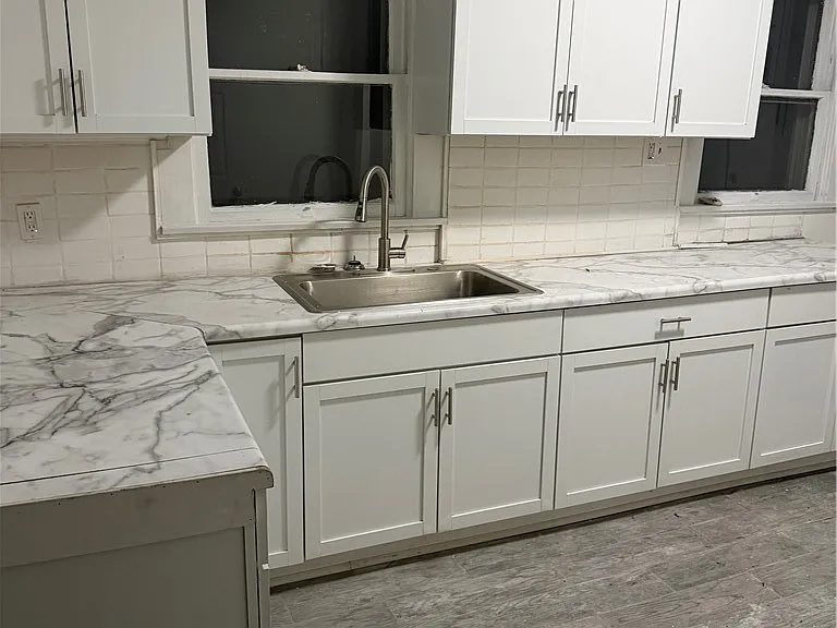 454 Lexington Ave — Photo 2