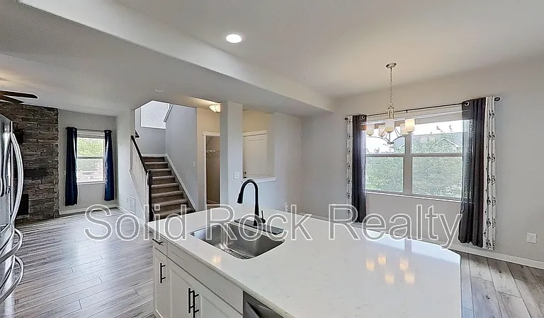 7621 Red River Way — Photo 6