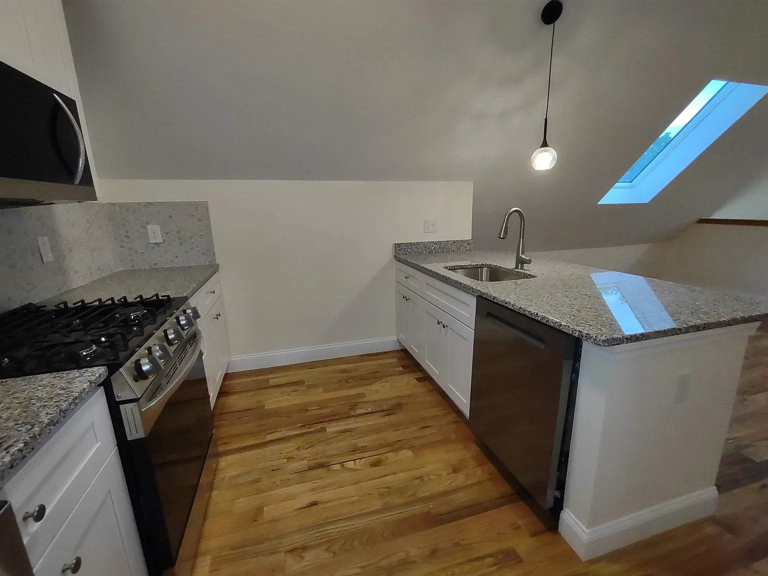 Union Square Condominium — Photo 2