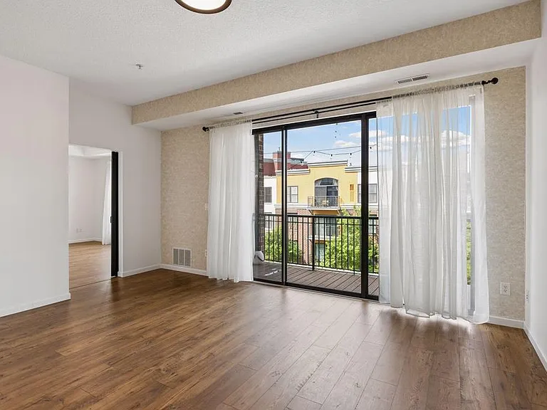 4525 Park Commons Dr #306 — Photo 7