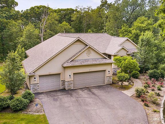 5th image of 10605 Red Hawk Ln