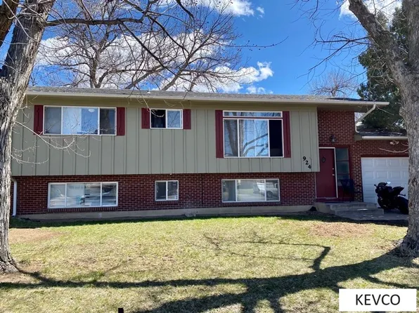 924 Timber Ln, Fort Collins, CO 80521