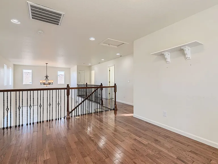 645 W 171st Pl — Photo 6