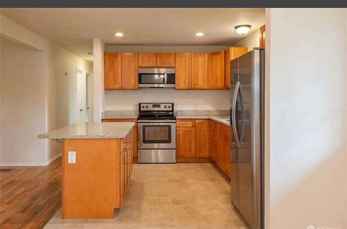 9719 Kenwood Dr SW — Photo 4