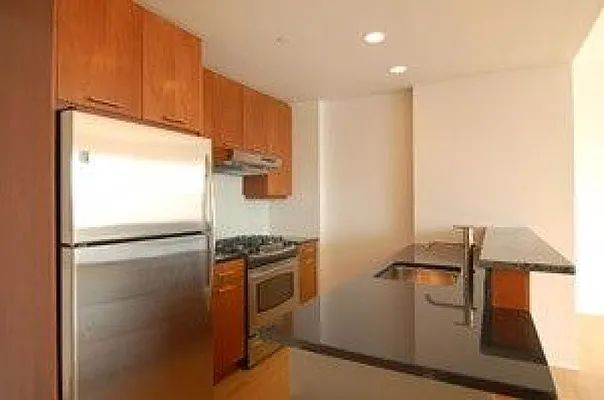 Rented by Great Jones Realty | media 24