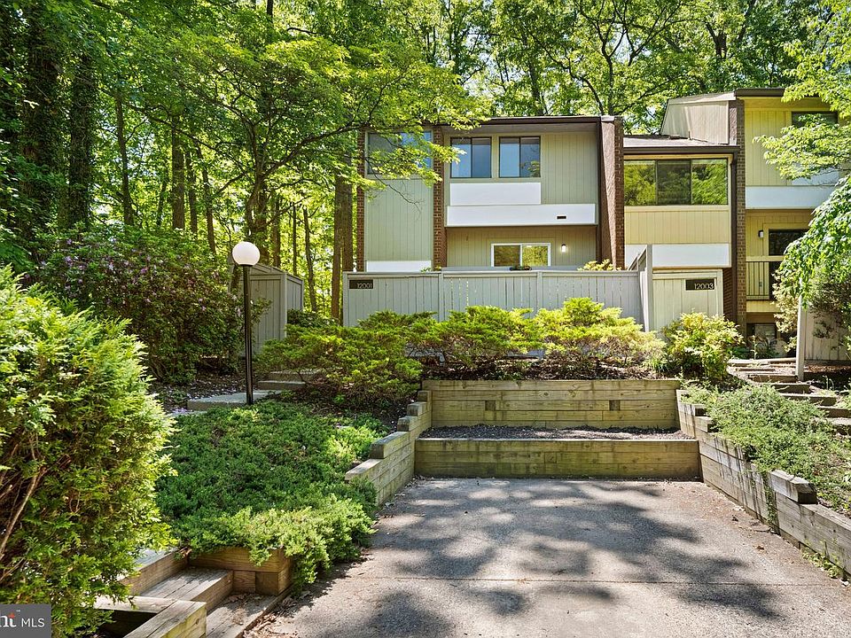 1st image of 12001 Insha Ct