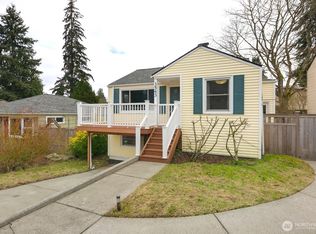3543 SW Southern St, Seattle, WA 98126