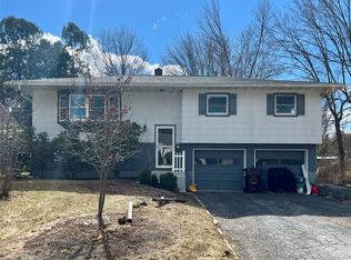 21 Mountain View Avenue, Saugerties, NY 12477