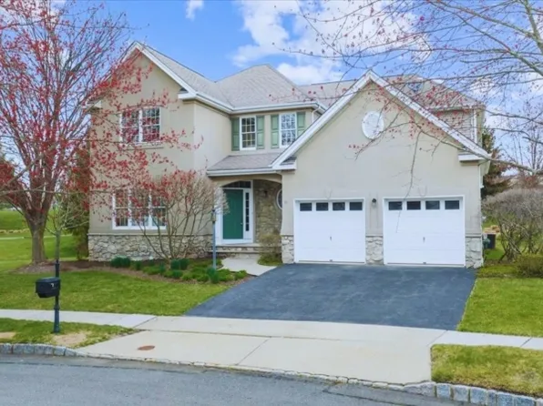 11 Valencia Ct, Montgomery Twp., NJ 08558