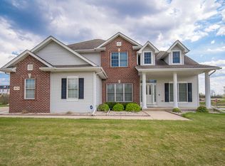 4879 W Alesci Dr, Franklin, WI 53132