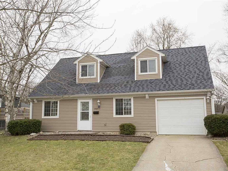 1st image of 1937 Renfrew Dr