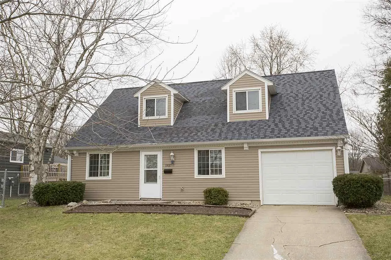 1937 Renfrew Dr photo 1
