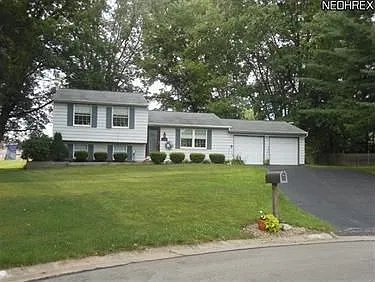 562 Chipola Ct SE photo 1