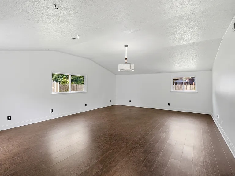 3130 Greenlawn Ave — Photo 21