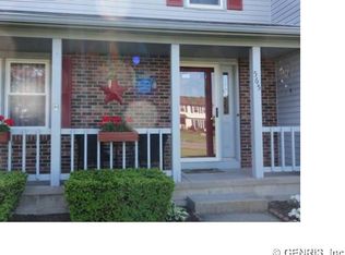 565 Old Country Rd, Greece, NY 14612