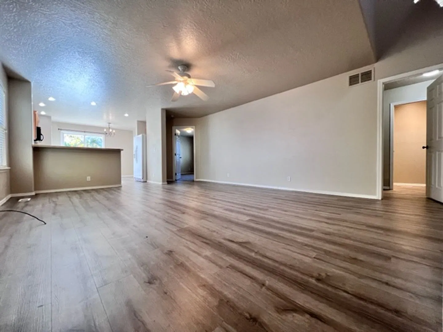 Desirable Lyndhurst Grove Subdivision | Charming 4 Bedroom Home! — Photo 3