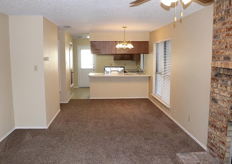 2nd image of 6819 Sierra Dr