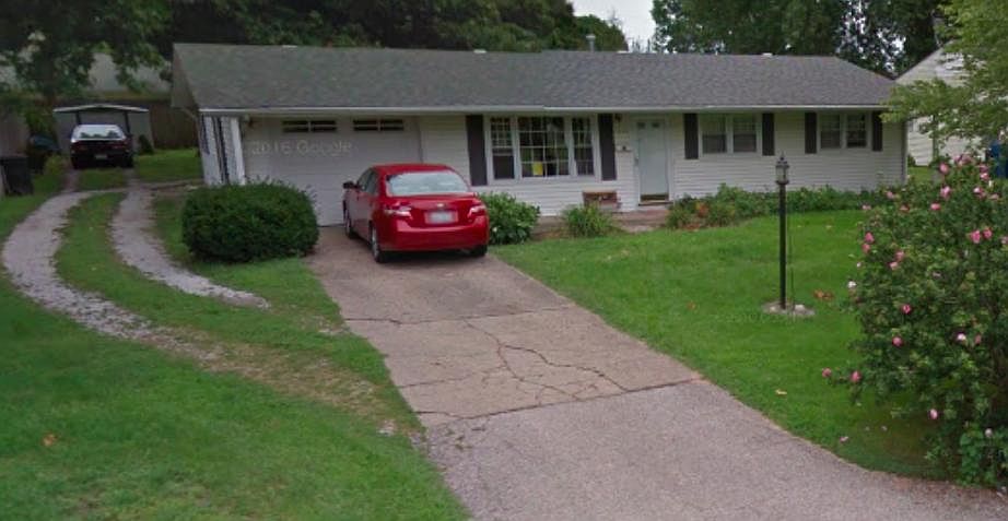 2nd image of 3420 S 1st St