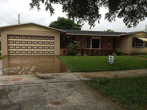 2nd image of 1117 NW 76th Terrace