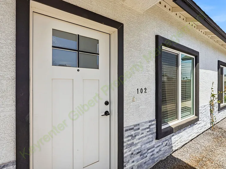 511 E 8th Ave #102 — Photo 5