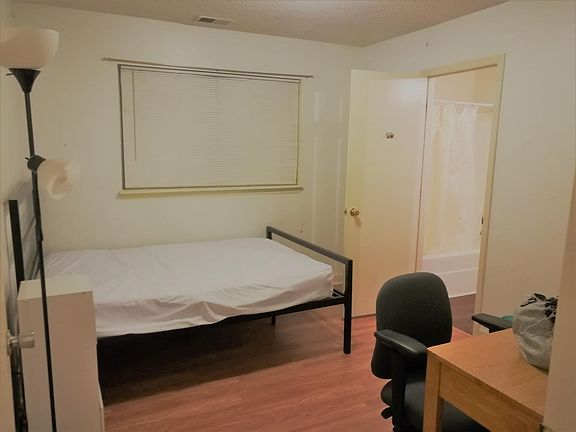 Two furnished beddrooms