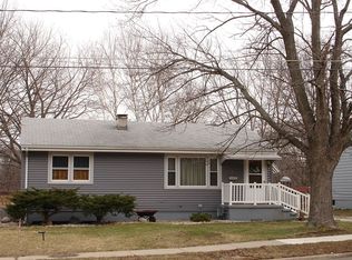 914 S Linden St, Normal, IL 61761