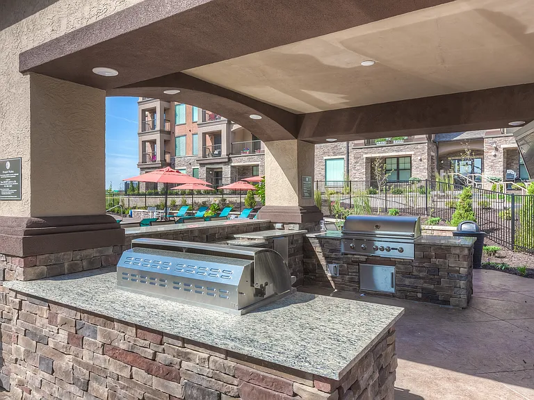EdgeWater at City Center — Photo 7