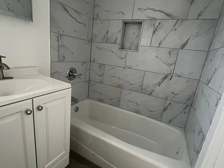 8330 S Figueroa St — Photo 12