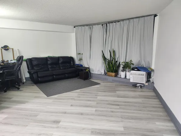 330 Dixon Rd, Toronto, ON M9R 1S9