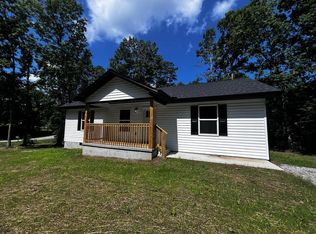 1059 Colony Rd, Grimsley, TN 38565