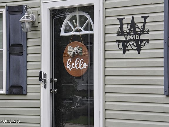 5th image of 28845 Starlight Rd